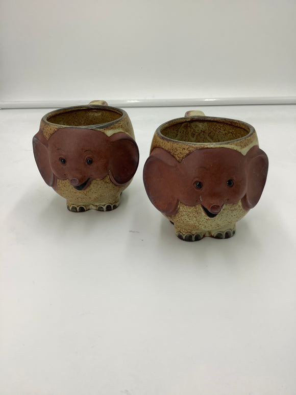 Pair pottery Elephant Mugs