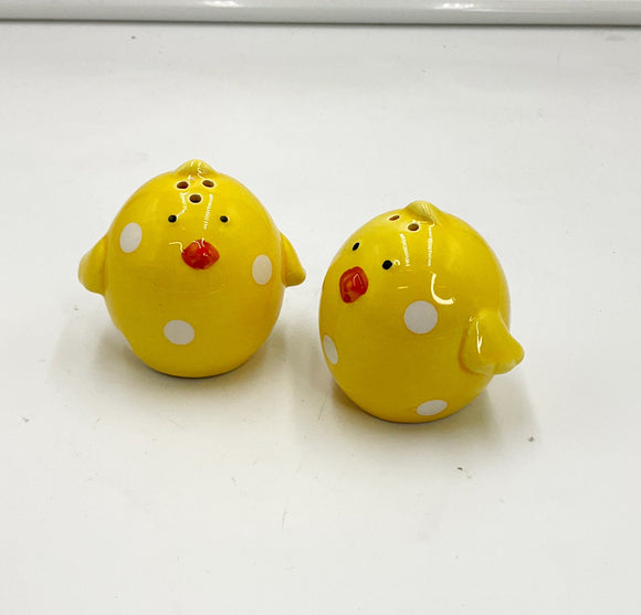 Dotted Chicks Salt Shakers