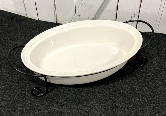 Oval Casserole with Holder