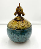 Fleur de Lis Decor Pot