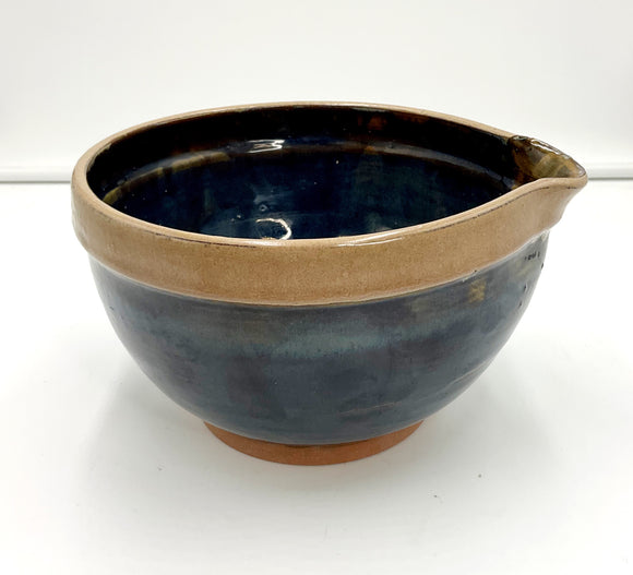 Pottery Pouring Bowl