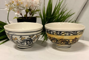 Pair pedestal Bowls