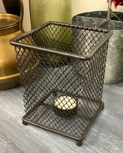 Mesh tea light holder