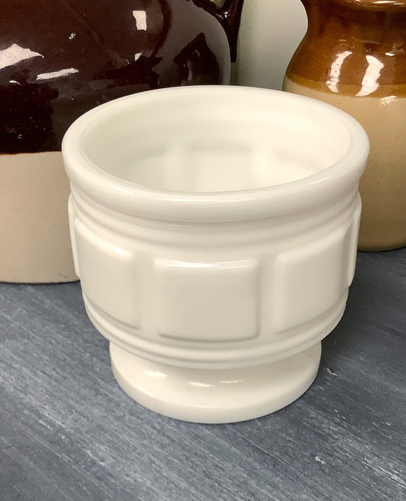 Tub pedestal pot, milk glass