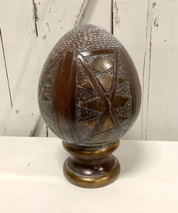 ‘Egg’ Finial